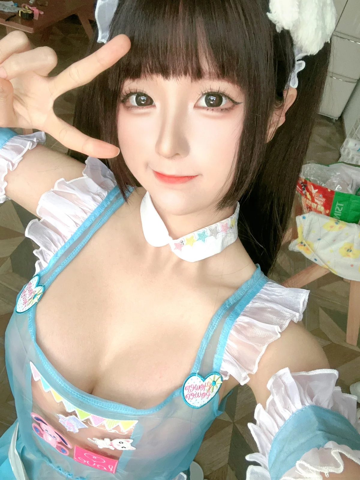 动漫博主蠢沫沫朋友圈自拍主题私房性感多套服饰系列秀丰满身材诱惑写真66P