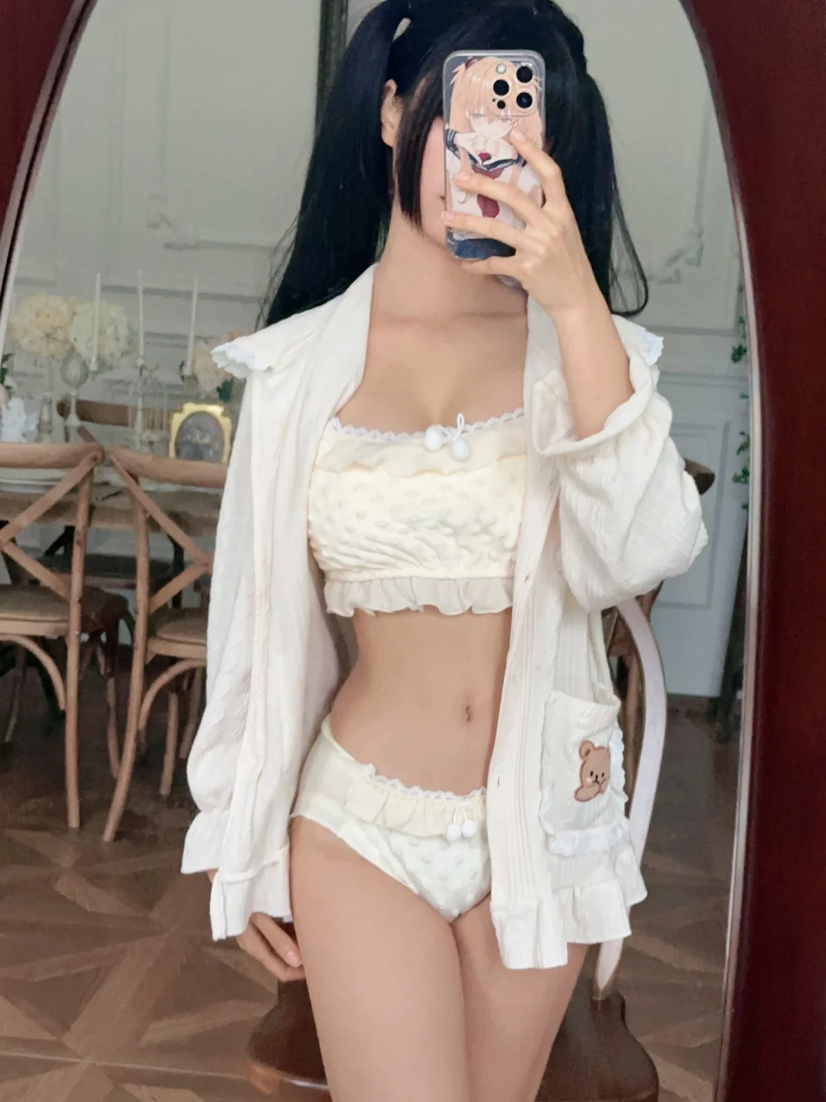 动漫博主蠢沫沫朋友圈自拍主题私房性感多套服饰系列秀丰满身材诱惑写真66P