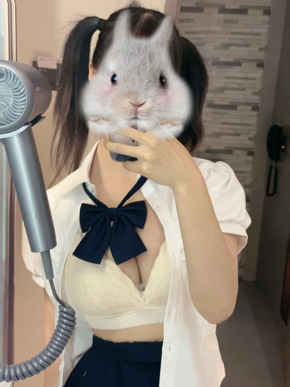 动漫博主蠢沫沫朋友圈自拍主题私房性感多套服饰系列秀丰满身材诱惑写真66P