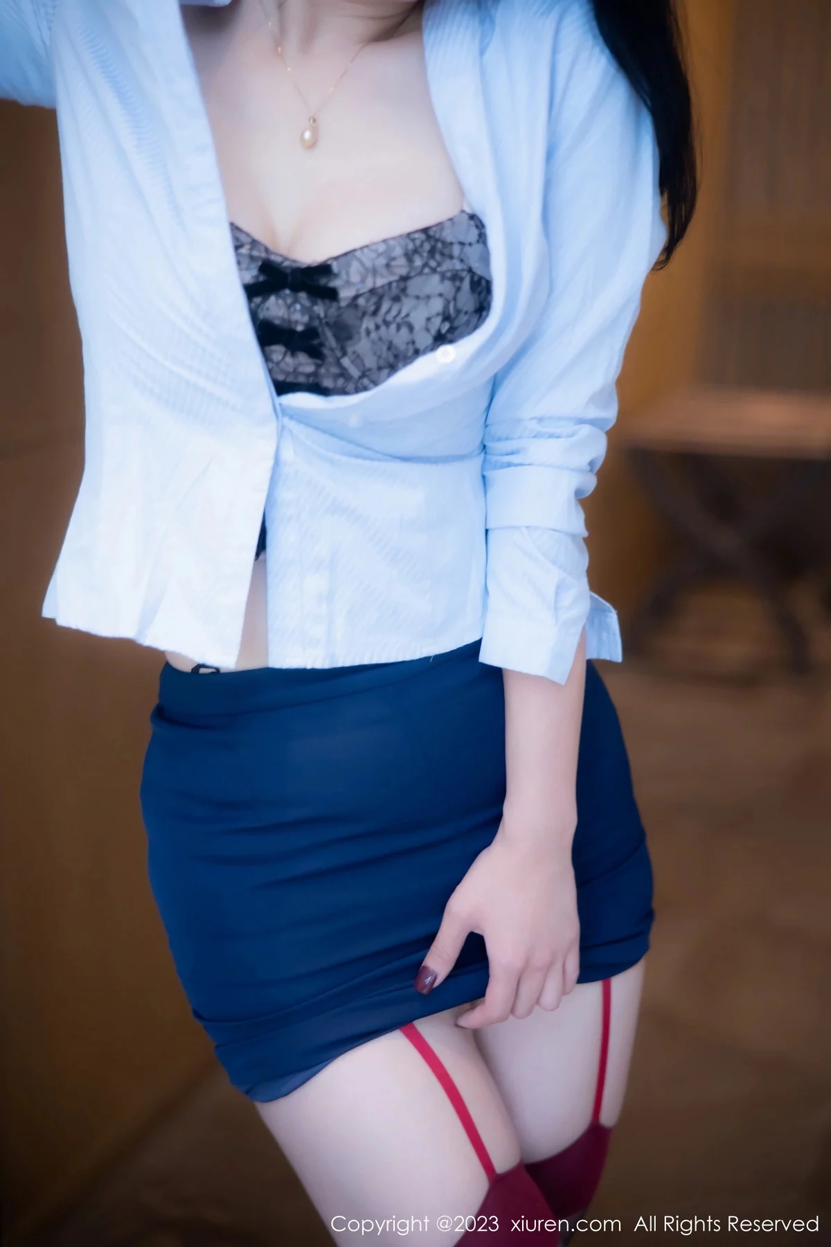 XiuRen第7313期_模特大美妞儿性感黑色蕾丝内衣配黑丝吊袜秀完美身材诱惑写真65P