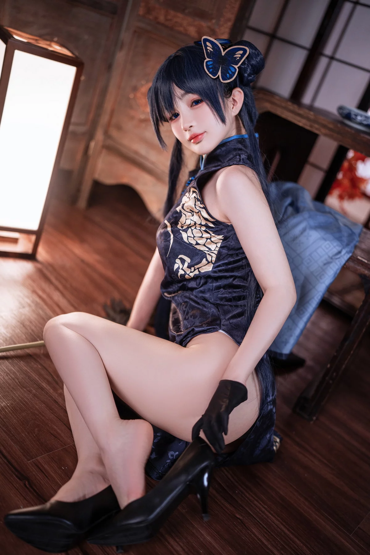 网络美女桜井宁宁失眠冲剂妃咲主题性感黑色高开旗袍秀翘臀美腿迷人诱惑写真40P