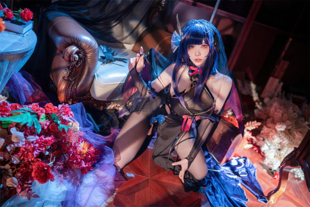 动漫博主安食Ajiki雷电将军魅魔主题性感黑色礼服配超薄黑丝秀美腿诱惑写真35P
