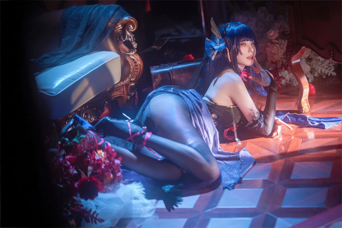 动漫博主安食Ajiki雷电将军魅魔主题性感黑色礼服配超薄黑丝秀美腿诱惑写真35P