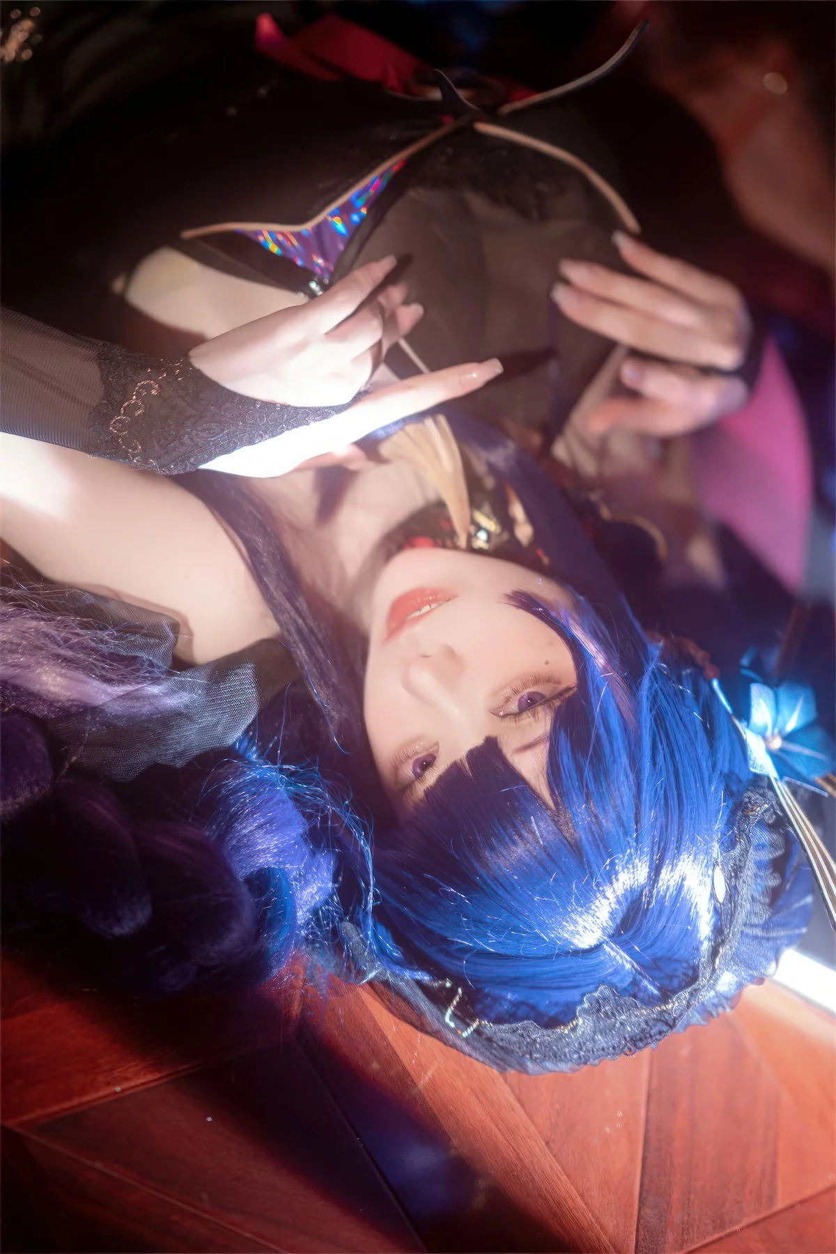动漫博主安食Ajiki雷电将军魅魔主题性感黑色礼服配超薄黑丝秀美腿诱惑写真35P