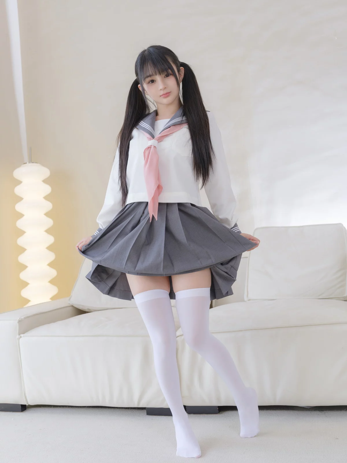 网络美女桜井宁宁白丝JK主题性感JK制服半脱露白丝袜秀翘臀美腿迷人诱惑写真85P