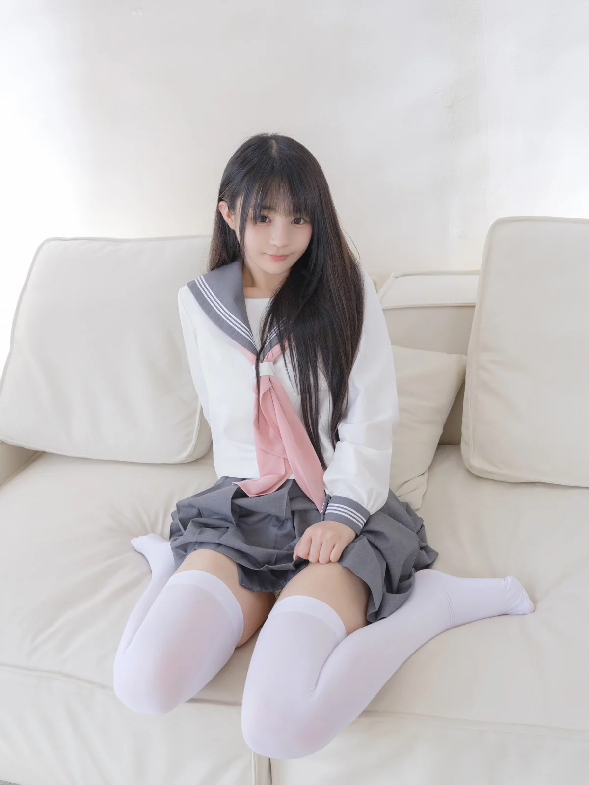 网络美女桜井宁宁白丝JK主题性感JK制服半脱露白丝袜秀翘臀美腿迷人诱惑写真85P