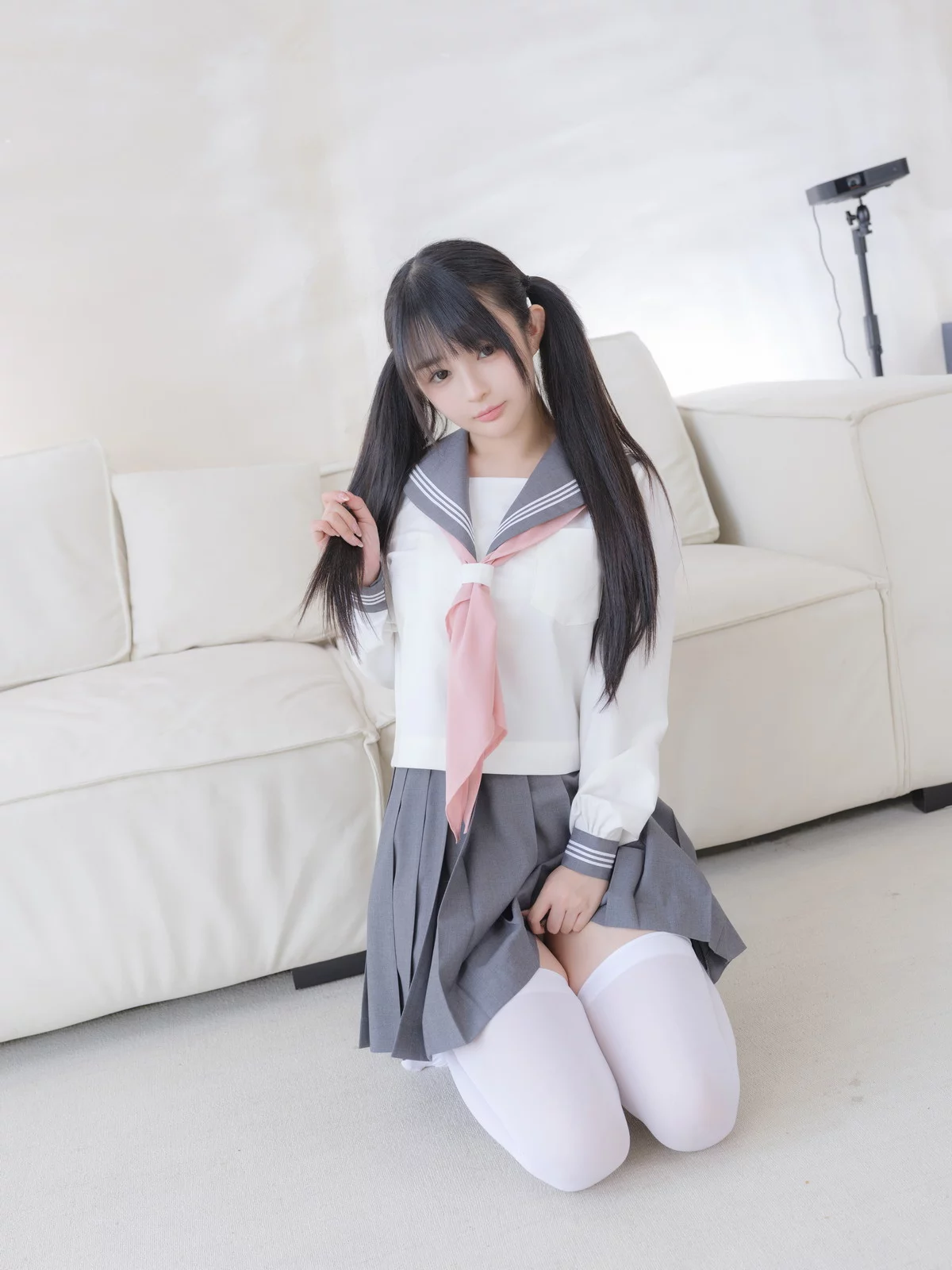 网络美女桜井宁宁白丝JK主题性感JK制服半脱露白丝袜秀翘臀美腿迷人诱惑写真85P
