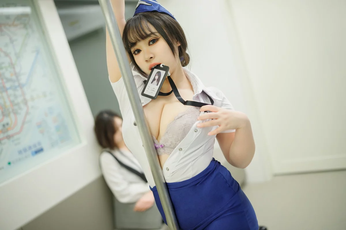 网络美女yuuhui玉汇＆胡桃猫电车主题性感姐妹花半脱白T露豪乳惹火诱惑写真164P