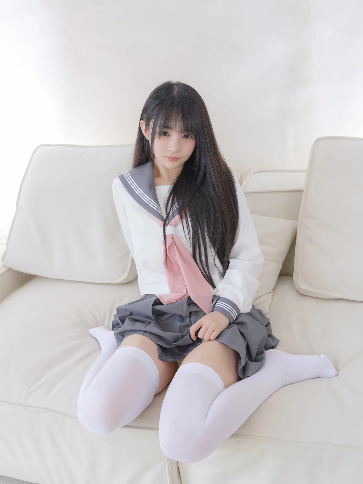 网络美女桜井宁宁白丝JK主题性感JK制服半脱露白丝袜秀翘臀美腿迷人诱惑写真85P