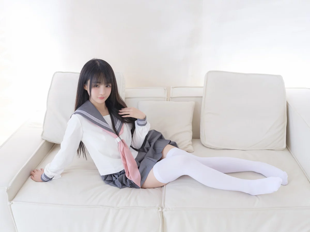网络美女桜井宁宁白丝JK主题性感JK制服半脱露白丝袜秀翘臀美腿迷人诱惑写真85P