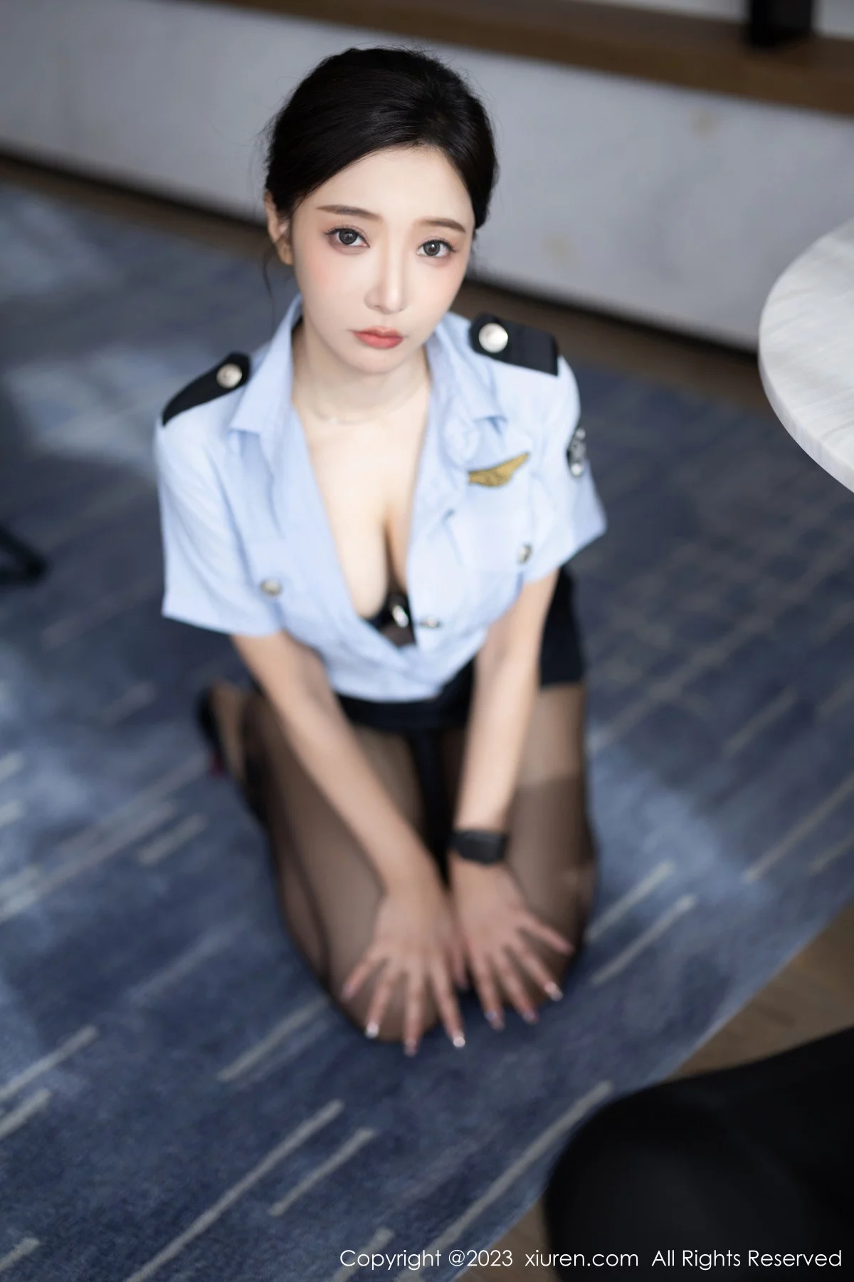 XiuRen第7340期_女神王馨瑶yanni性感女警制服露黑色蕾丝内衣秀惹火身材诱惑写真82P