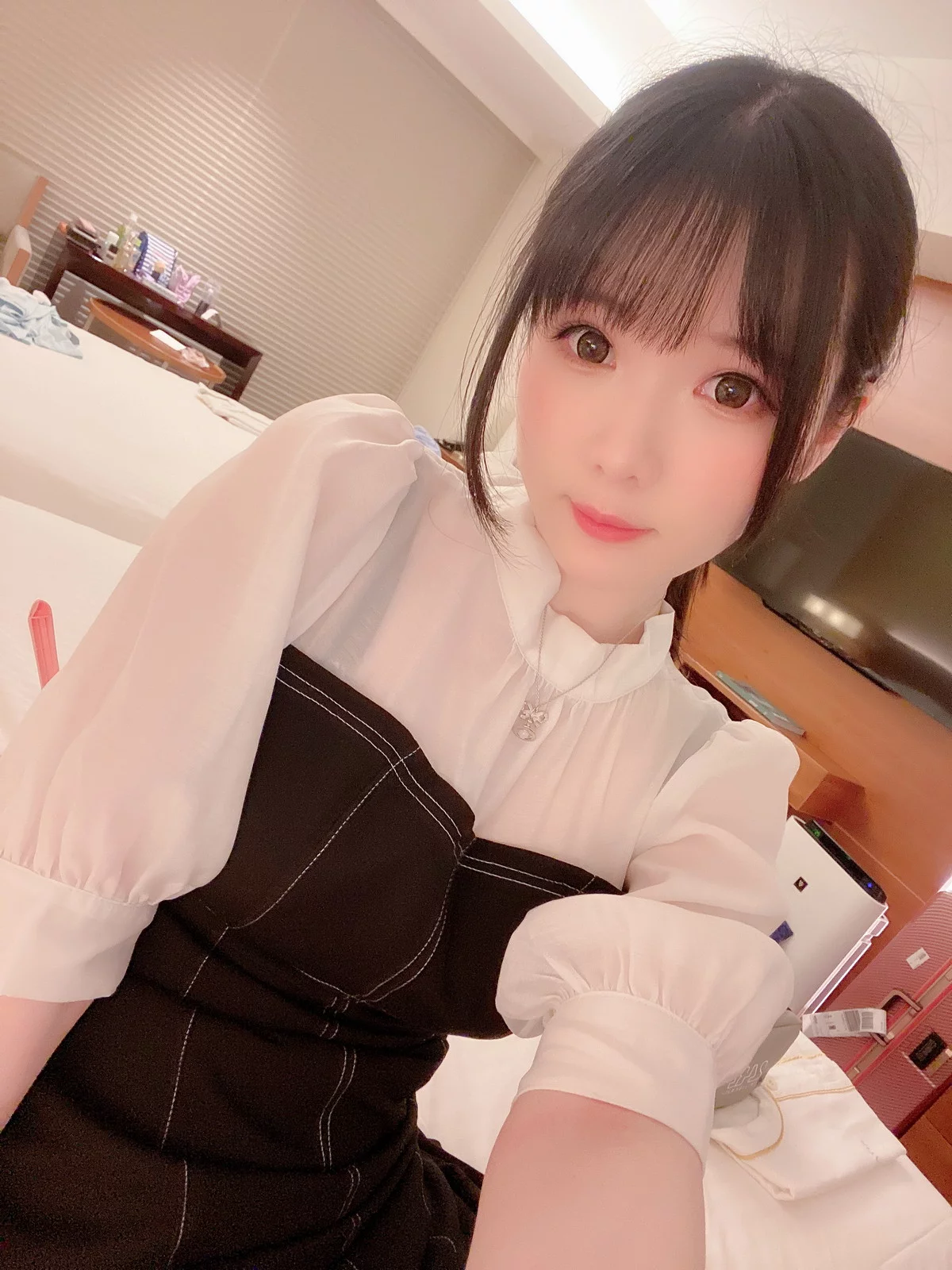 微博妹纸霜月shimo-Fourth August主题性感黑色花纹内衣秀丰满身材诱惑写真25P