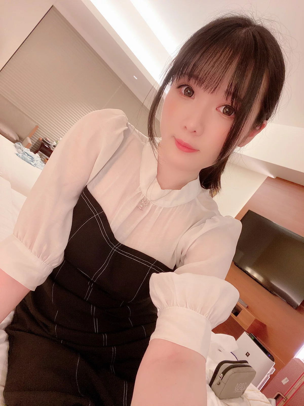 微博妹纸霜月shimo-Fourth August主题性感黑色花纹内衣秀丰满身材诱惑写真25P