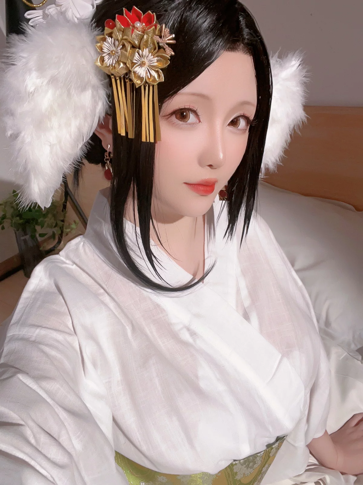 Coser小姐姐星之迟迟仙鹤报恩主题性感粉色连衣长裙配超薄肉丝完美诱惑写真114P