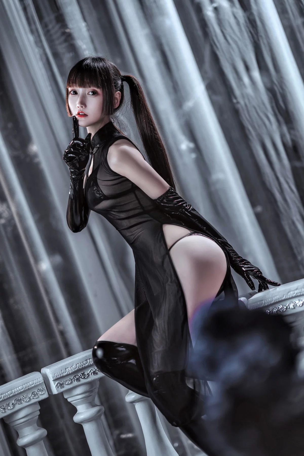 Coser少女星野咪兔透视旗袍双马尾主题黑色薄透情趣旗袍秀曼妙身姿诱惑写真90P