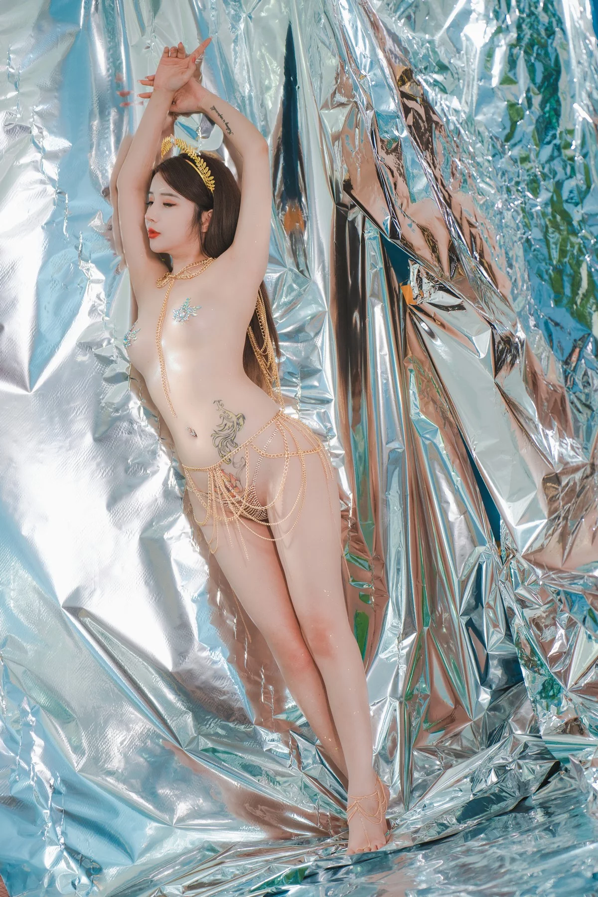 Coser妹子蜜蜜子金缕衣主题私房大尺度性感金缕衣露豪乳宝石遮点惹火诱惑写真72P