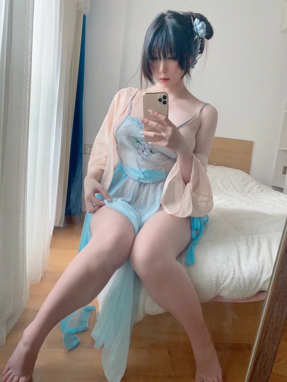 Coser美女鹿野希Fantia年11月合集主题性感服饰配黑丝袜秀丰满身材诱惑写真259P