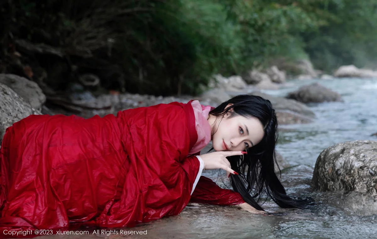 XiuRen第7295期_模特严利娅Yuliya妲己扮演性感红色薄透古装服饰秀美臀诱惑写真89P