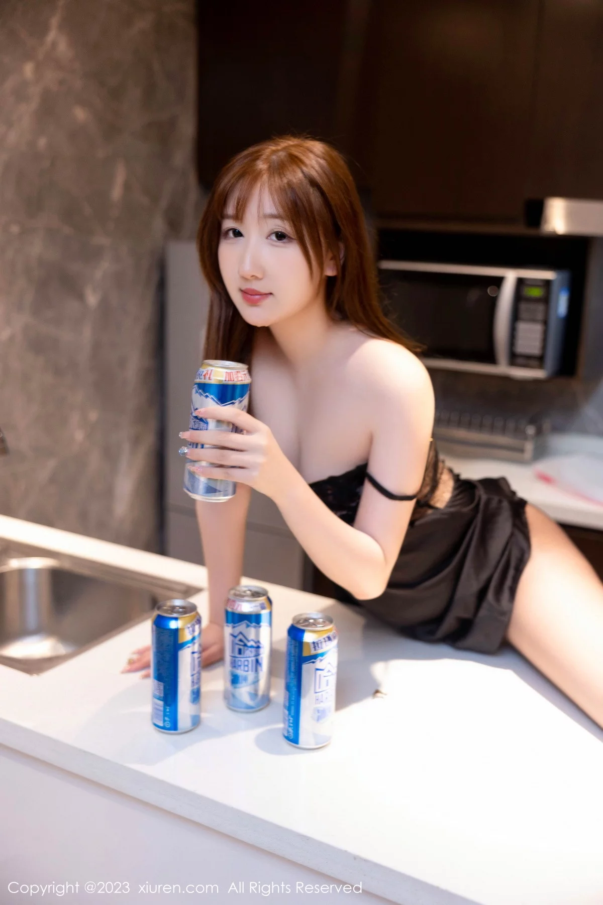 XiuRen第7437期_模特江真真私房浴室性感黑色薄纱吊带短裙配超薄黑丝诱惑写真88P