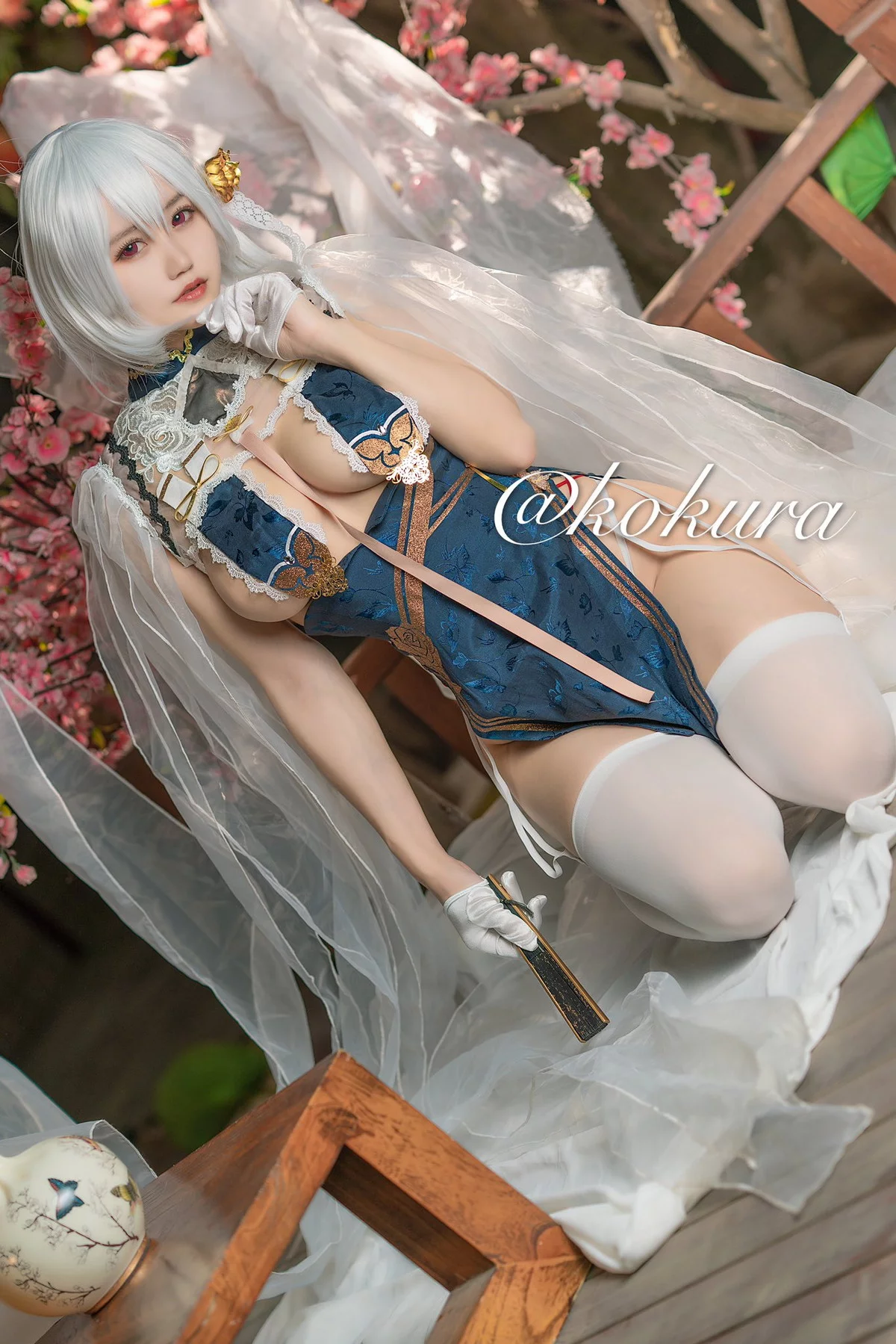 动漫博主小仓千代w-Twitter合集精选主题性感多套服饰+自拍系列迷人诱惑写真350P