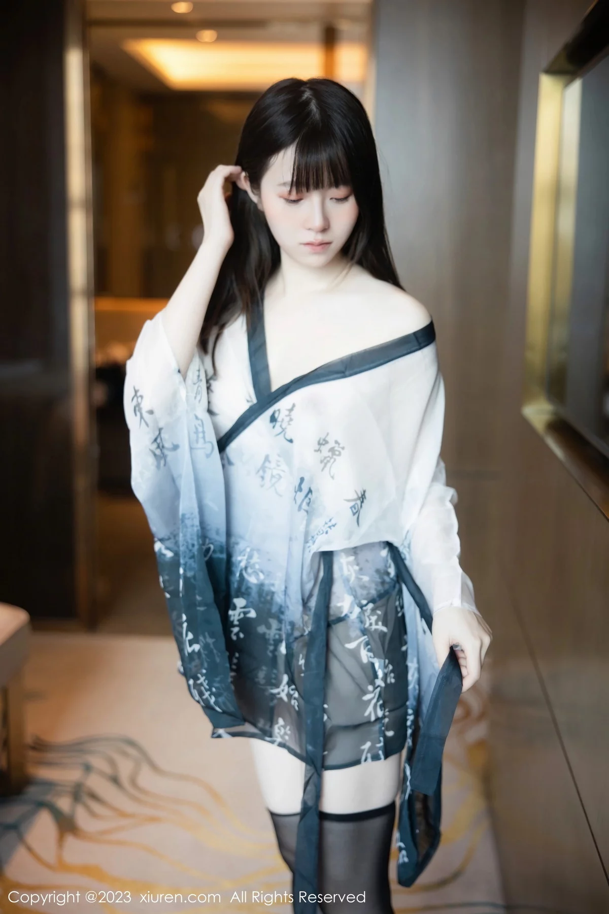 XiuRen第7459期_模特林悠悠性感黑白薄纱古装服饰配黑丝袜秀曼妙身姿诱惑写真84P