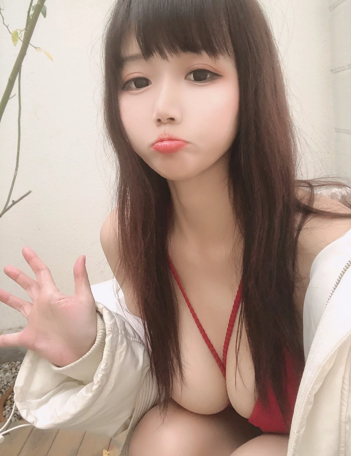 动漫博主小仓千代w-Twitter合集精选主题性感多套服饰+自拍系列迷人诱惑写真350P