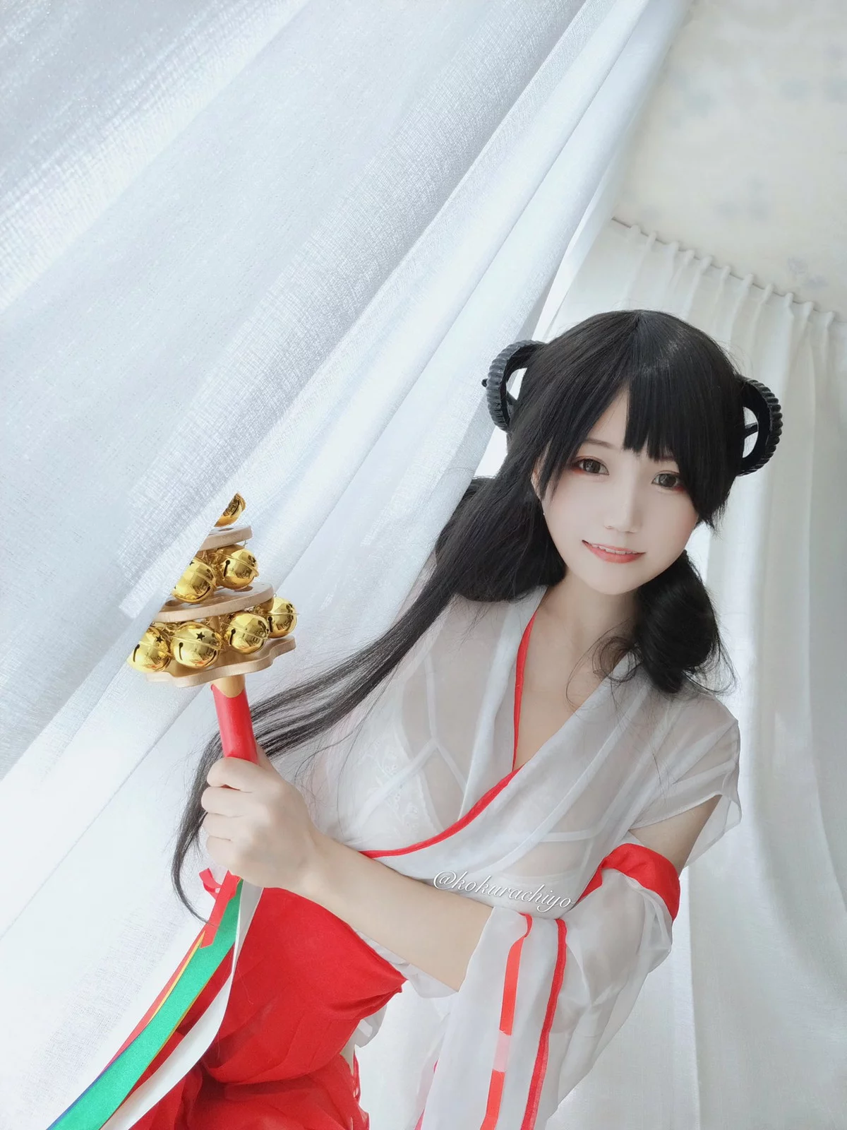 动漫博主小仓千代w-Twitter合集精选主题性感多套服饰+自拍系列迷人诱惑写真350P