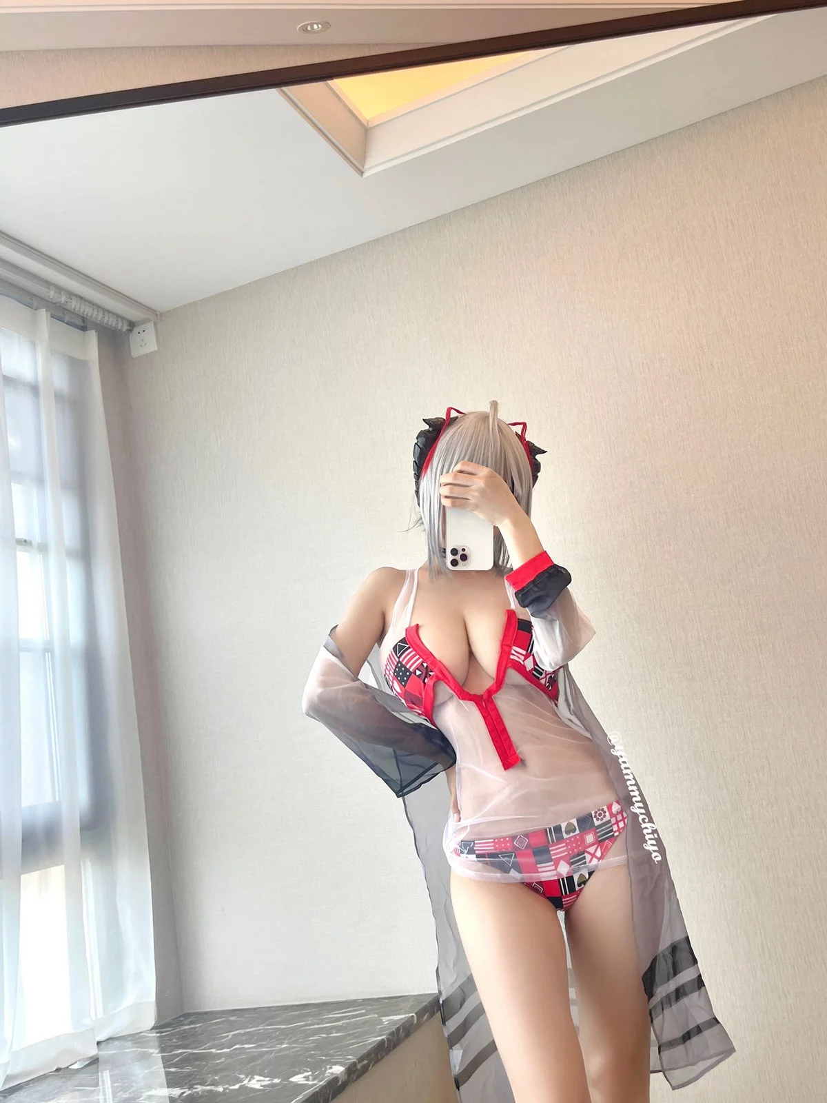 动漫博主小仓千代w-Twitter合集精选主题性感多套服饰+自拍系列迷人诱惑写真350P