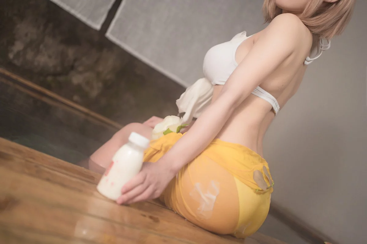 动漫博主小仓千代w-Twitter合集精选主题性感多套服饰+自拍系列迷人诱惑写真350P