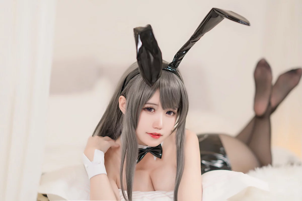动漫博主小仓千代w-Twitter合集精选主题性感多套服饰+自拍系列迷人诱惑写真350P
