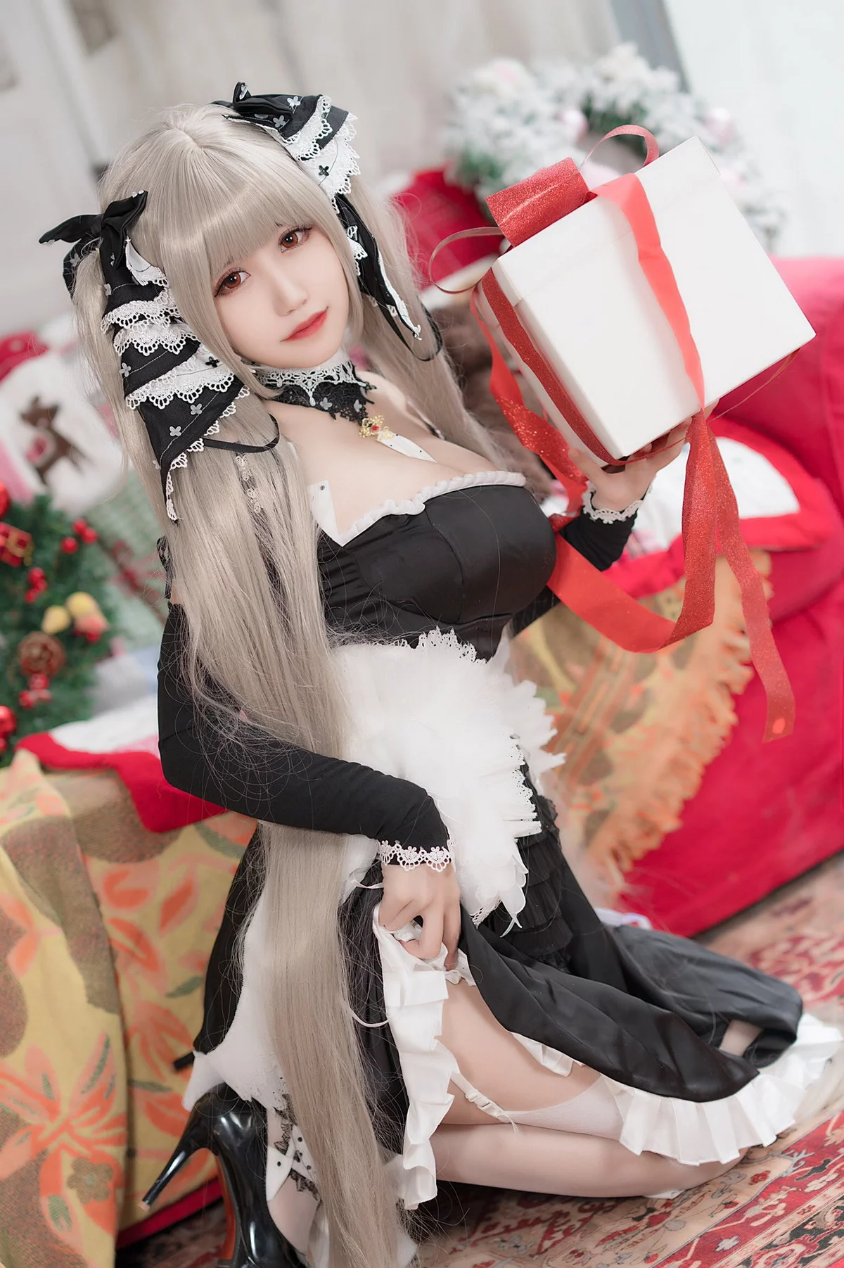 动漫博主小仓千代w-Twitter合集精选主题性感多套服饰+自拍系列迷人诱惑写真350P