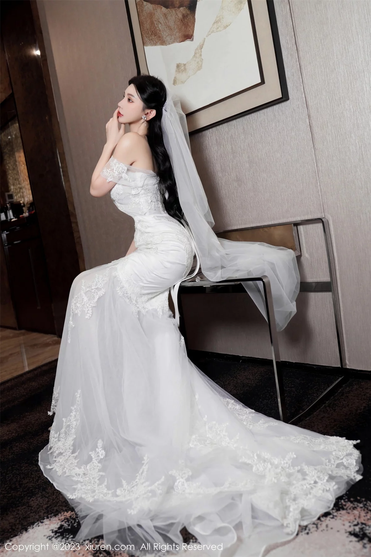 XiuRen第7463期_女神周于希Sally性感白色婚纱+白色蕾丝情趣服饰完美诱惑写真100P