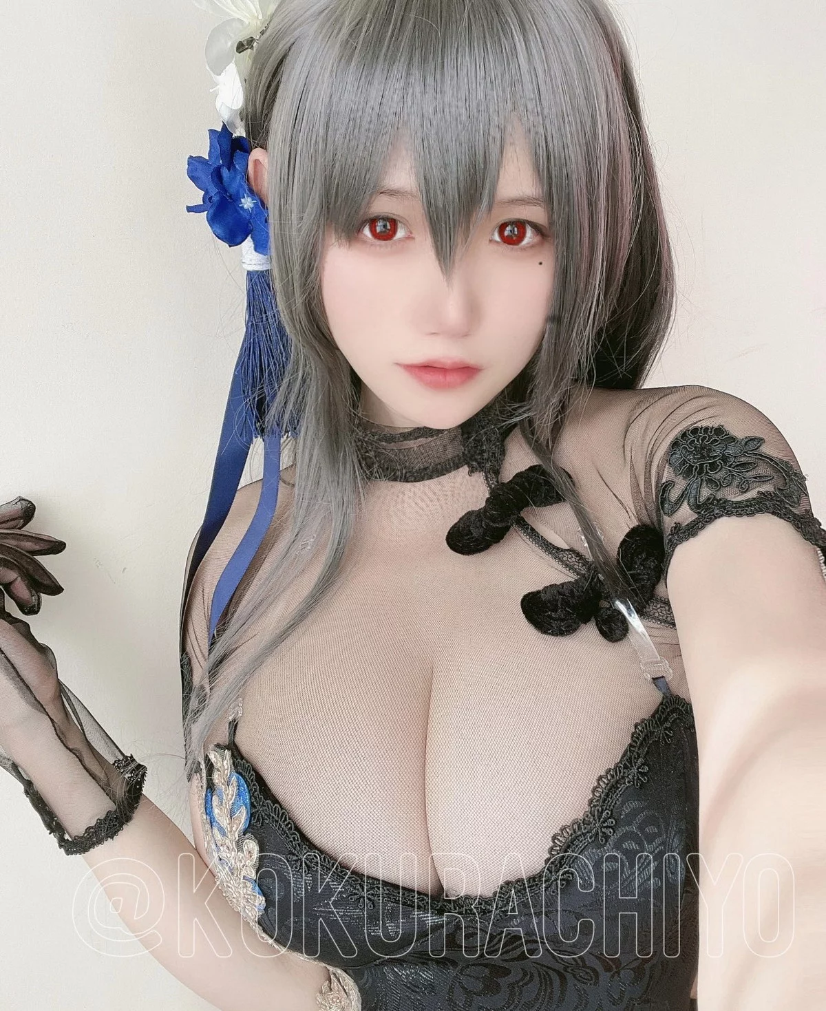 动漫博主小仓千代w-Twitter合集精选主题性感多套服饰+自拍系列迷人诱惑写真350P