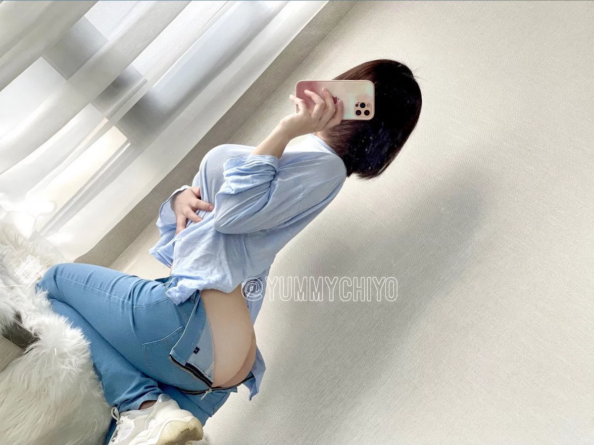 动漫博主小仓千代w-Twitter合集精选主题性感多套服饰+自拍系列迷人诱惑写真350P