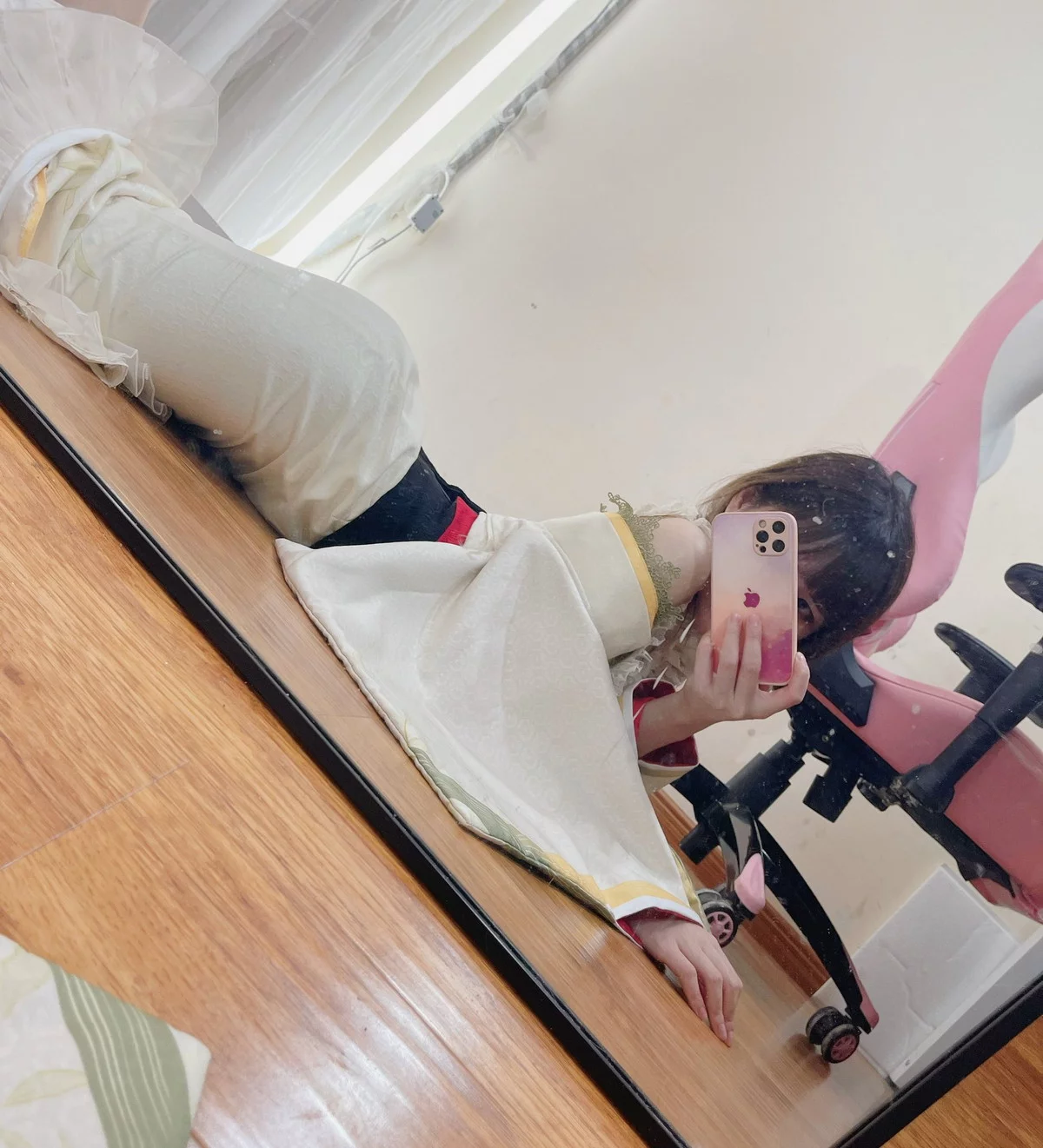 动漫博主小仓千代w-Twitter合集精选主题性感多套服饰+自拍系列迷人诱惑写真350P