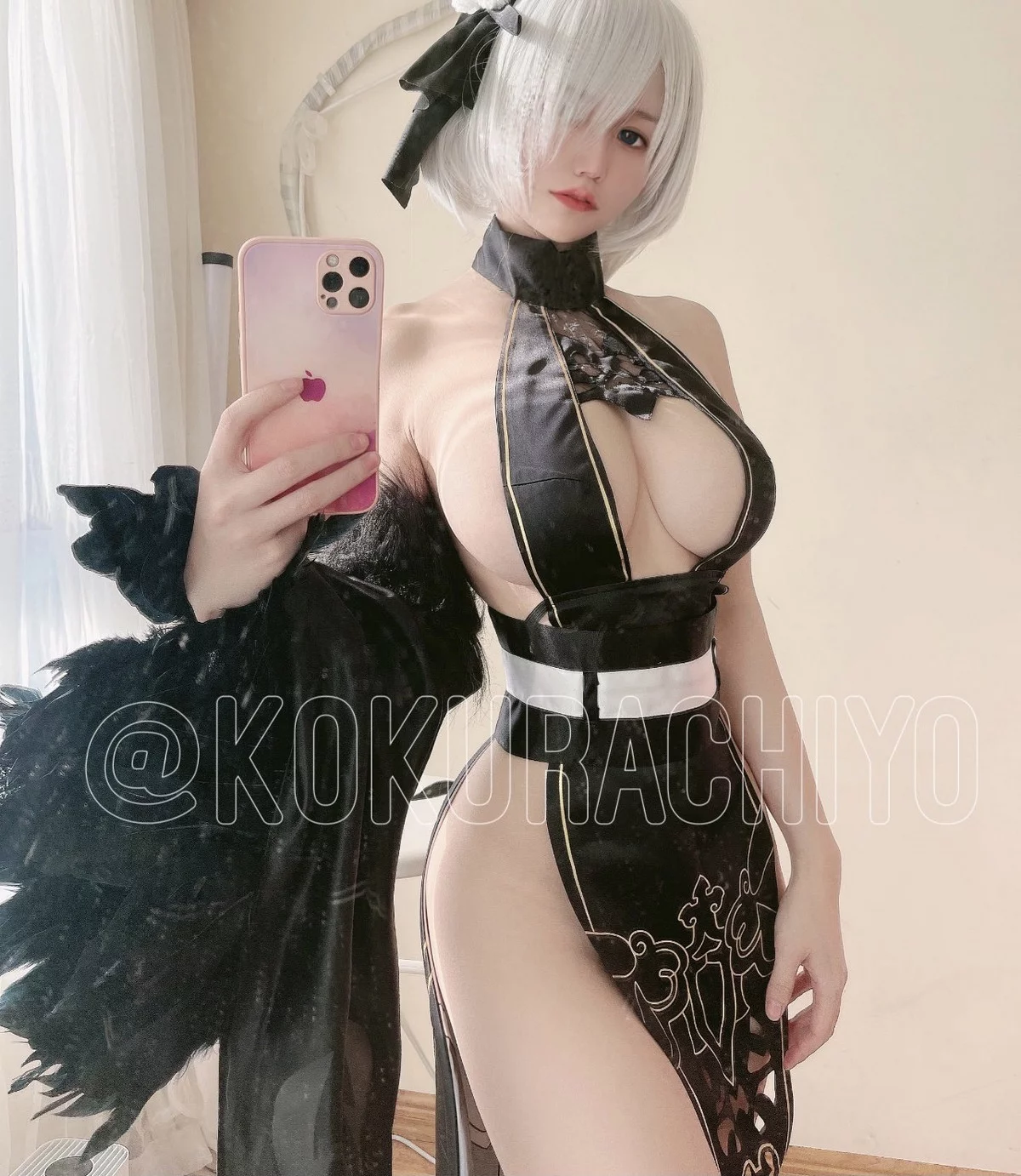 动漫博主小仓千代w-Twitter合集精选主题性感多套服饰+自拍系列迷人诱惑写真350P