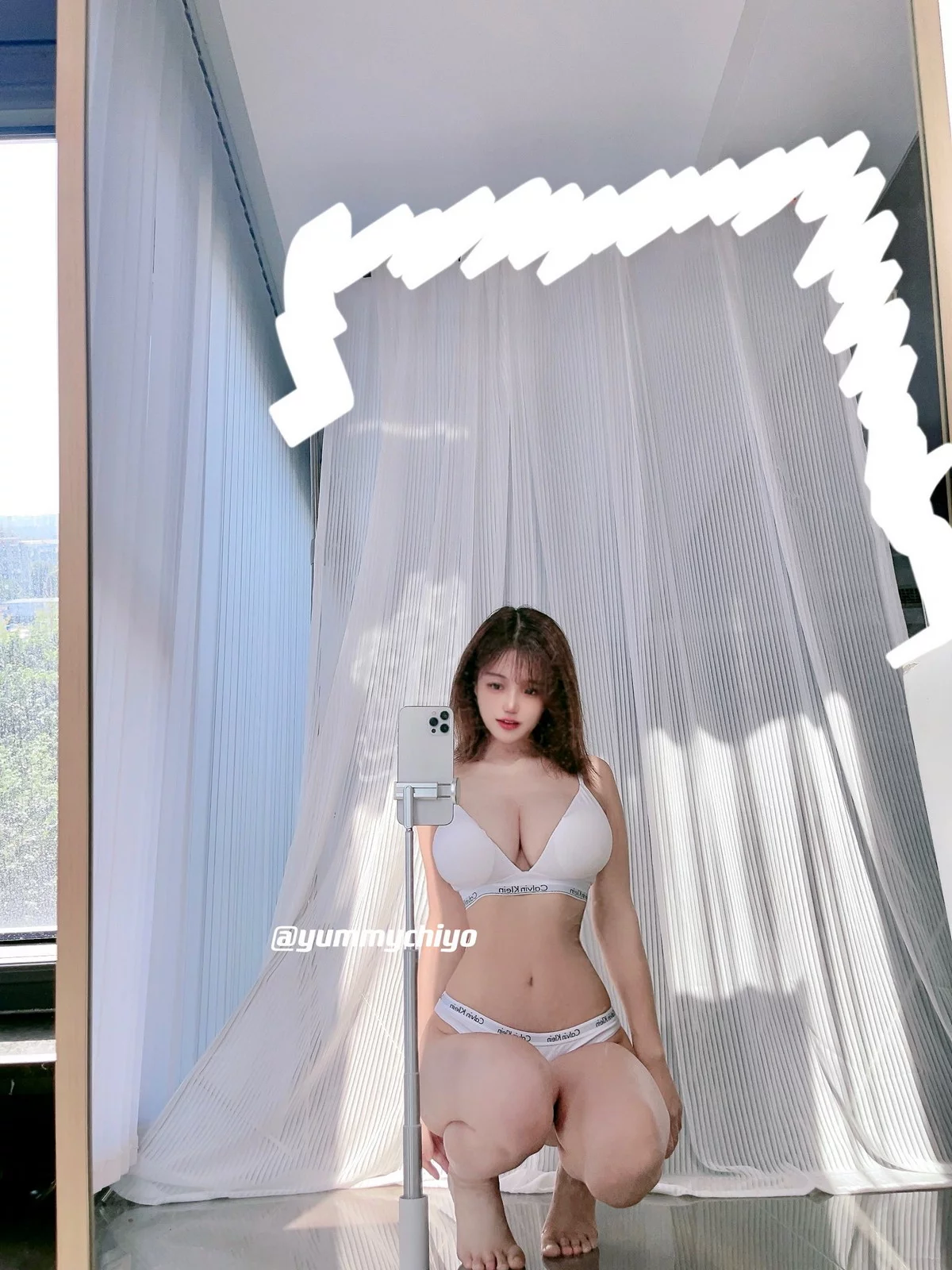 动漫博主小仓千代w-Twitter合集精选主题性感多套服饰+自拍系列迷人诱惑写真350P