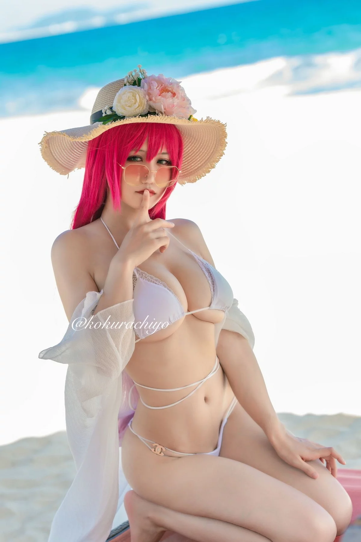 动漫博主小仓千代w-Twitter合集精选主题性感多套服饰+自拍系列迷人诱惑写真350P
