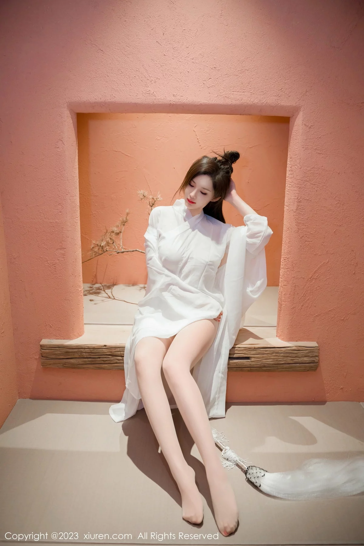 XiuRen第7466期_女神Carol周妍希仙姑造型白色道袍服配超薄肉丝秀美腿诱惑写真95P