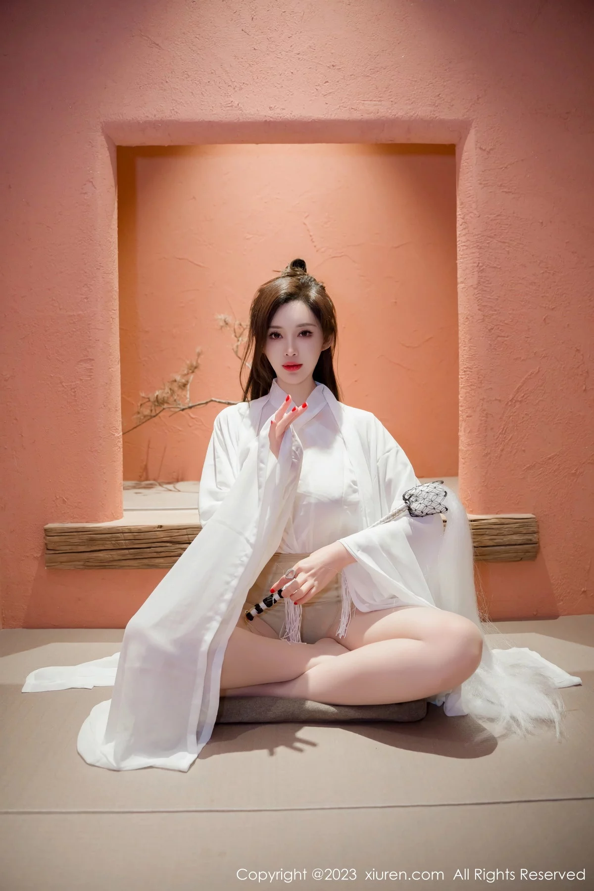 XiuRen第7466期_女神Carol周妍希仙姑造型白色道袍服配超薄肉丝秀美腿诱惑写真95P