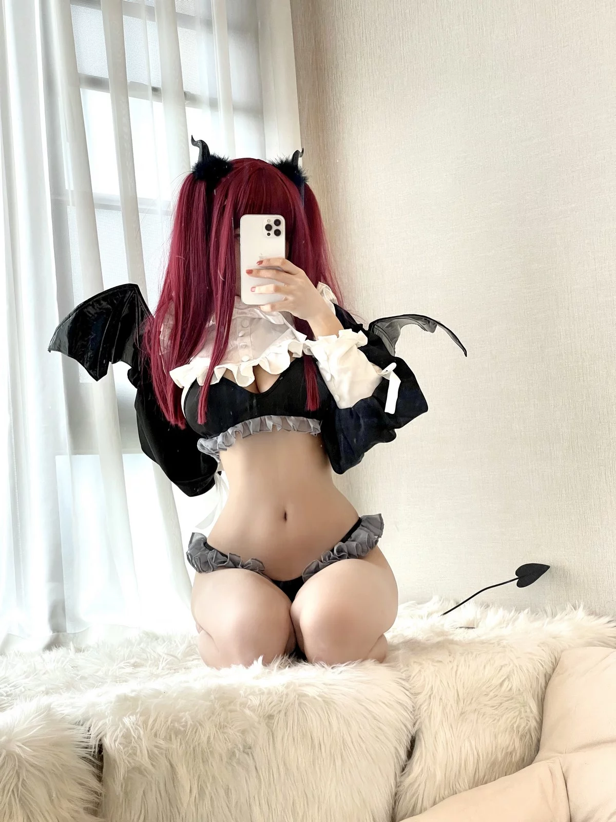 动漫博主小仓千代w梦魔扰利兹主题女魅魔装扮性感黑色内衣秀丰满身材诱惑写真30P