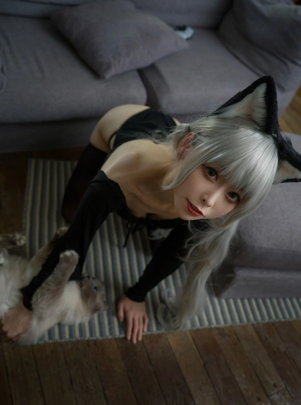 Coser美女樱岛嗷一黑猫针织衫连体衣主题私房性感黑色连体衣秀翘臀诱惑写真57P