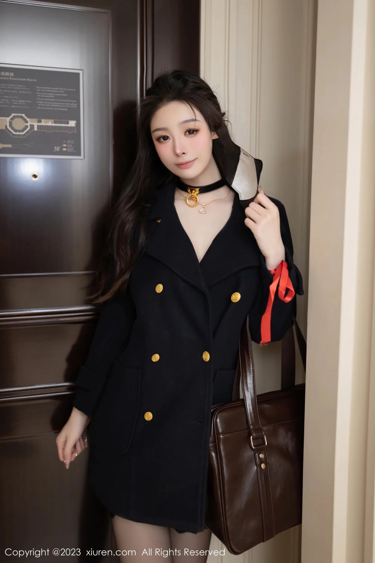 XiuRen第7474_模特小逗逗捆绑主题性感黑色网格情趣服配黑丝袜撩人诱惑写真78P