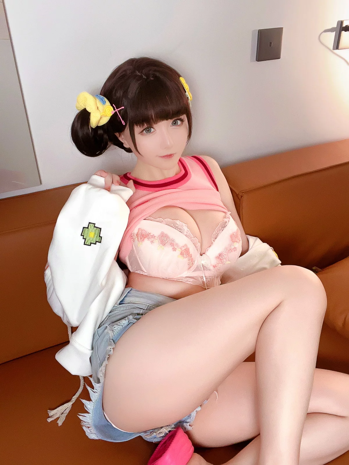 Coser小姐姐星之迟迟邻家的小鬼头妹妹主题性感绒毛内衣+蕾丝内衣完美诱惑写真134P