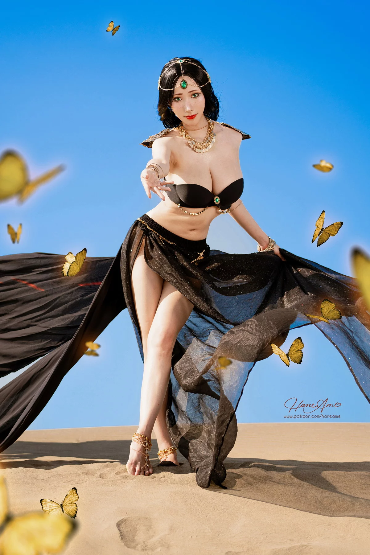 Coser美女雨波_HaneAme鬼刀王凌主题海边性感黑色内衣秀丰满身材诱惑写真31P