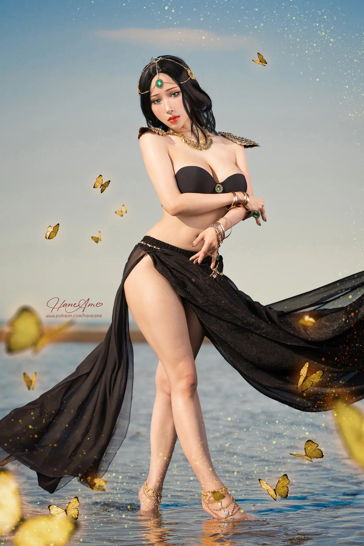 Coser美女雨波_HaneAme鬼刀王凌主题海边性感黑色内衣秀丰满身材诱惑写真31P