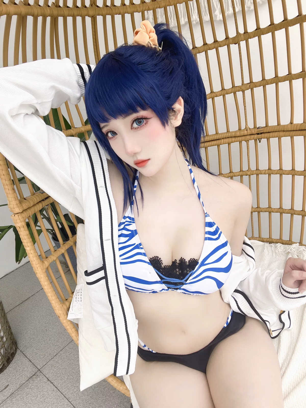 微博妹子Momoko葵葵&瓜希酱新条茜泳装主题泳池性感比基尼秀完美身材诱惑写真85P