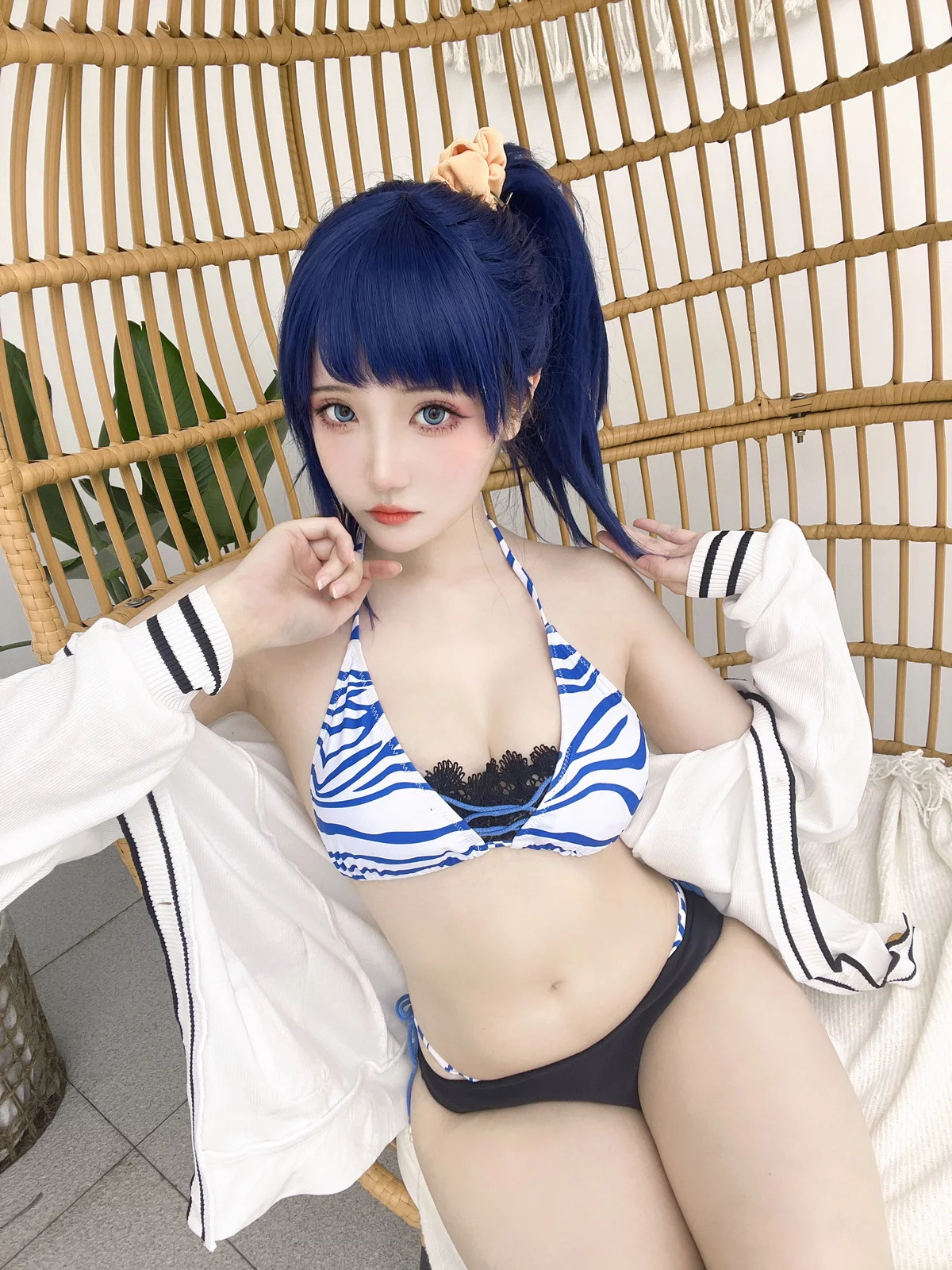 微博妹子Momoko葵葵&瓜希酱新条茜泳装主题泳池性感比基尼秀完美身材诱惑写真85P