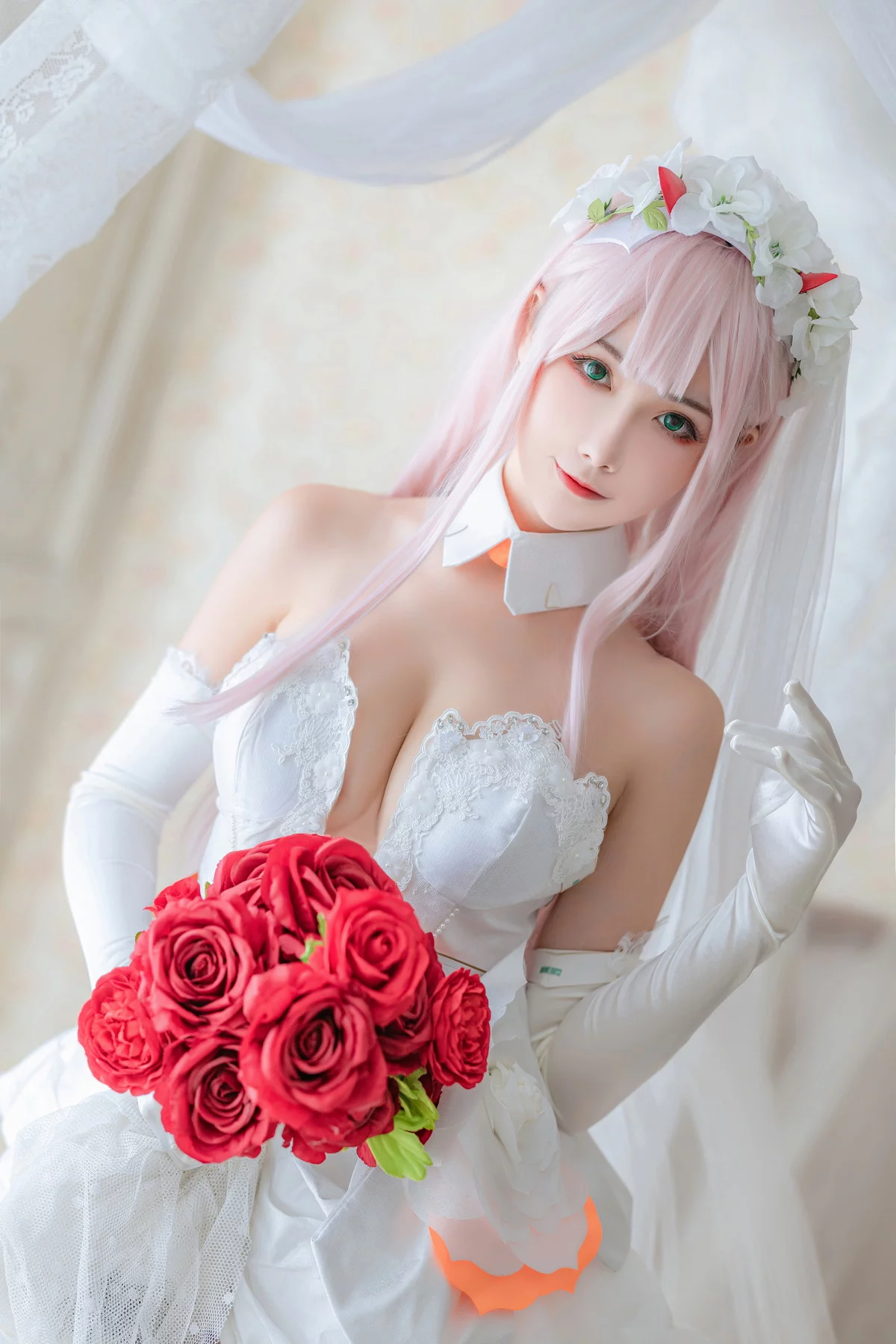 微博妹子Momoko葵葵泳装&兔女郎&花嫁主题性感多套服饰秀完美身材诱惑写真61P