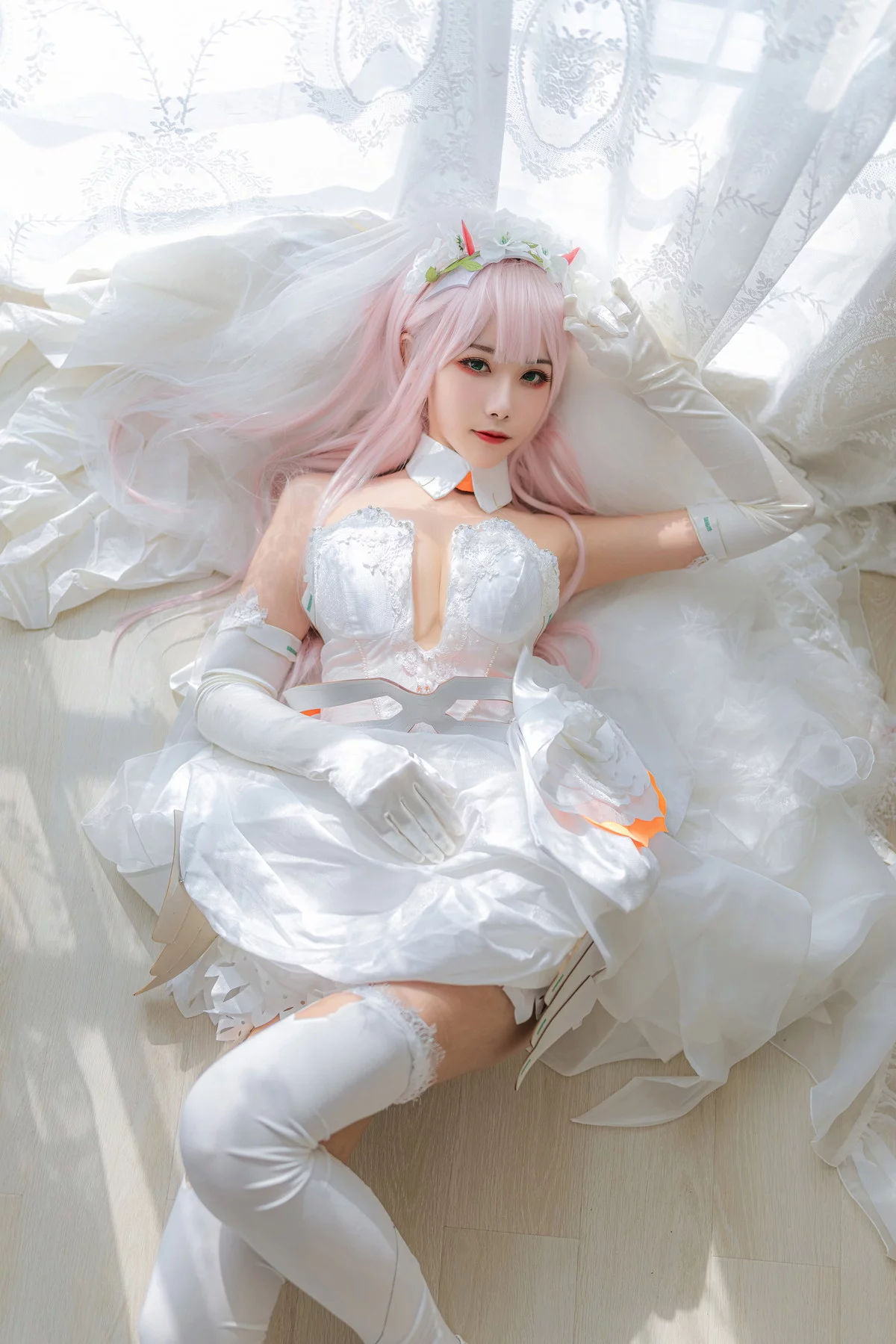 微博妹子Momoko葵葵泳装&兔女郎&花嫁主题性感多套服饰秀完美身材诱惑写真61P